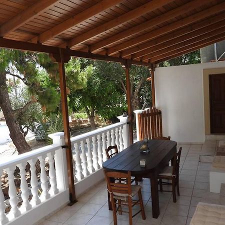 Traditional Villa Efterpi Chalki Town Exteriör bild